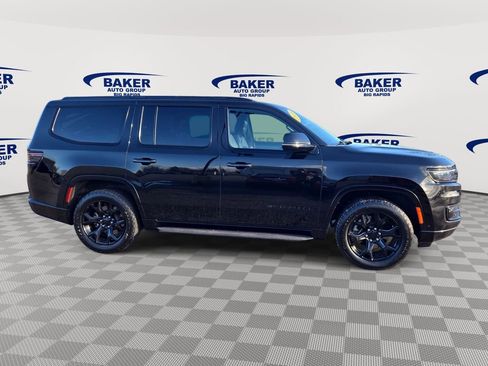Used 2023 Jeep Wagoneer Series II AWD/4WD image 9