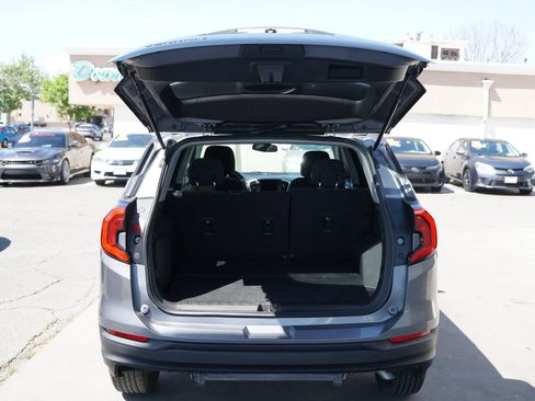 Used 2018 GMC Terrain SLE FWD image 27