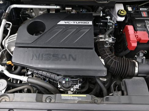 Used 2023 Nissan Rogue SL image 16