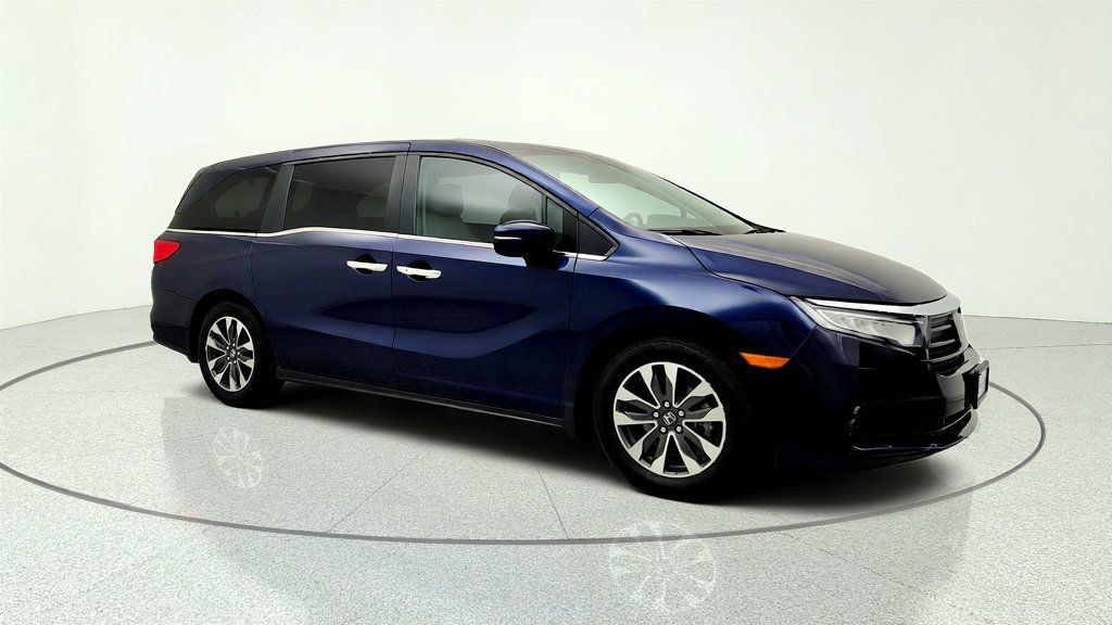 Used 2024 Honda Odyssey EX-L image 3