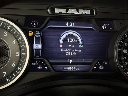 Used 2025 RAM 1500 Big Horn AWD/4WD image 17