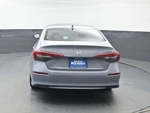 Used 2024 Honda Civic Touring image 5