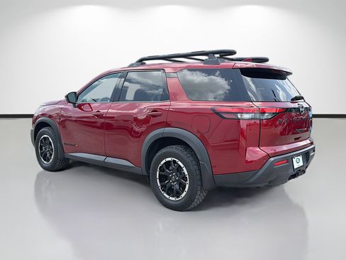 Used 2023 Nissan Pathfinder Rock Creek AWD/4WD image 3