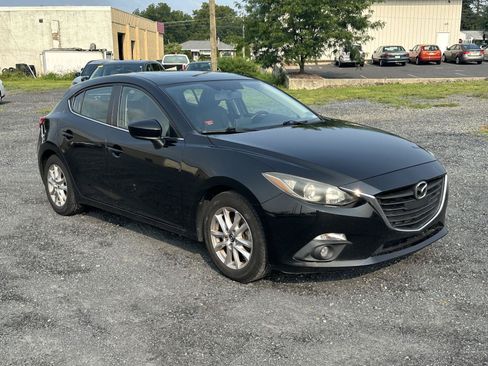 Used 2016 MAZDA MAZDA3 i Grand Touring FWD image 2