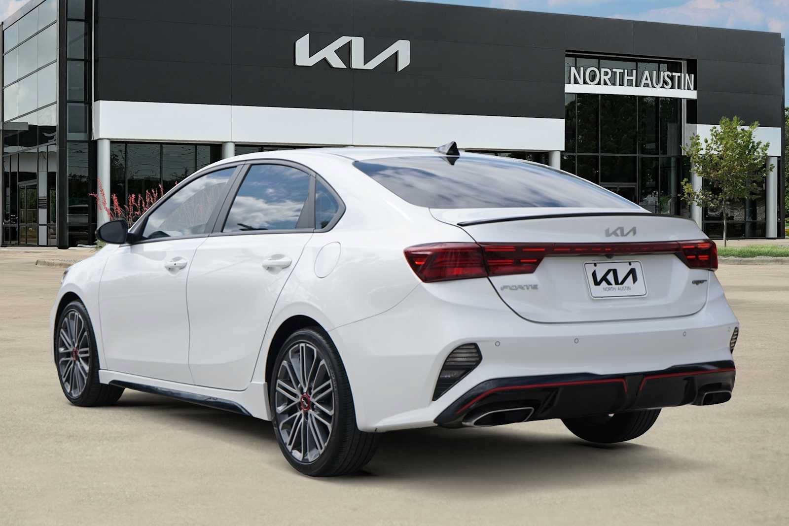 Certified 2023 Kia Forte GT w/ GT2 Package FWD image 4