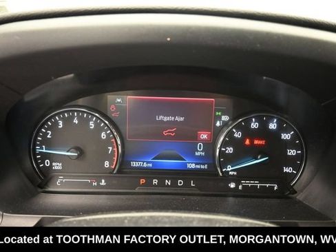 Used 2023 Ford Explorer XLT AWD/4WD image 18