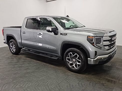 New 2026 GMC Sierra 1500 SLE w/ Preferred Package image 2