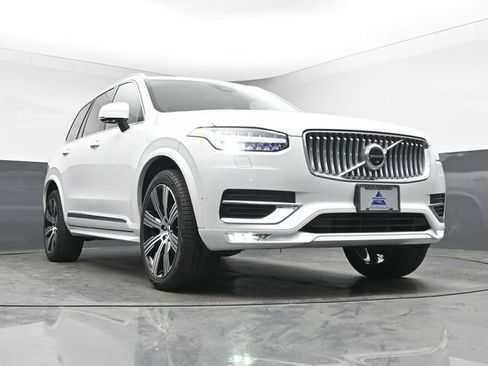 Used 2023 Volvo XC90 B6 Ultimate AWD/4WD image 40