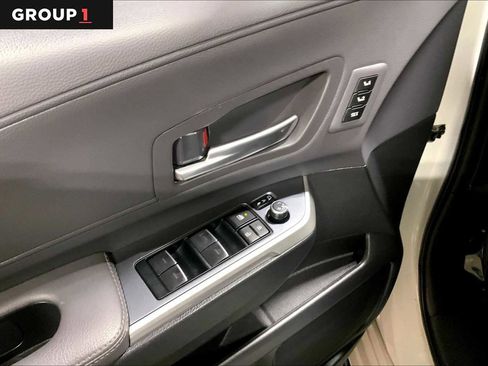 Used 2023 Toyota Sienna XSE image 35