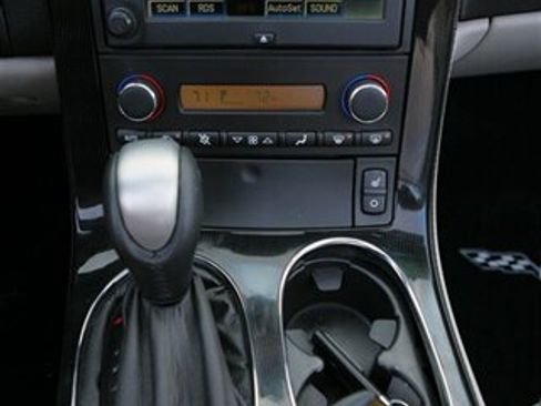 Used 2008 Chevrolet Corvette Convertible w/ Preferred Equipment Group RWD image 27