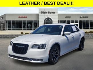 Used 2018 Chrysler 300 S RWD video 2