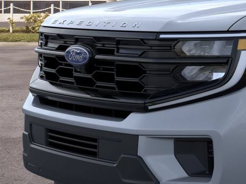 New 2026 Ford Expedition Max Active RWD image 17