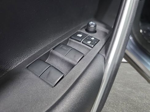Certified 2024 Toyota Corolla Cross LE image 23