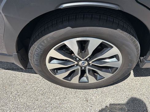 Used 2024 Subaru Outback Limited AWD/4WD image 6