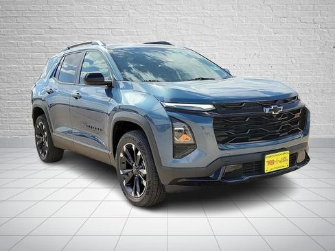 Used 2025 Chevrolet Equinox RS image 6