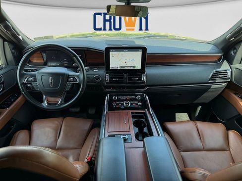 Used 2020 Lincoln Navigator L Reserve AWD/4WD image 23