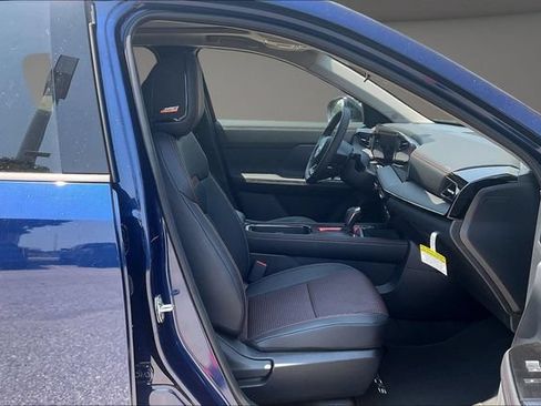 New 2026 Nissan Kicks SR w/ SR Premium Package FWD image 11