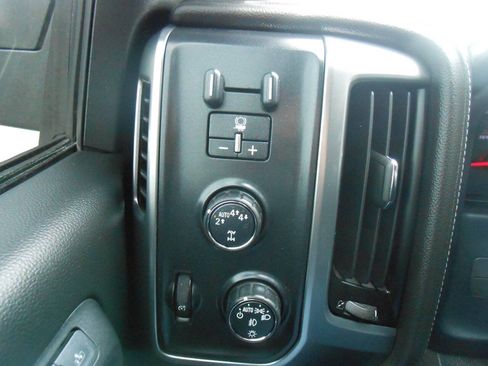 Used 2017 Chevrolet Silverado 1500 LTZ Z71 w/ LTZ Plus Package image 18