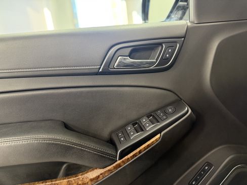 Used 2015 Chevrolet Tahoe LTZ image 12