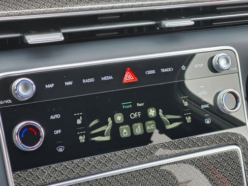 New 2026 Genesis GV80 3.5T e-SC AWD/4WD image 23