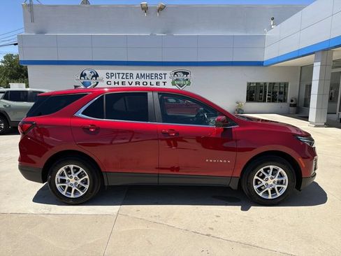 Used 2024 Chevrolet Equinox LT FWD image 11
