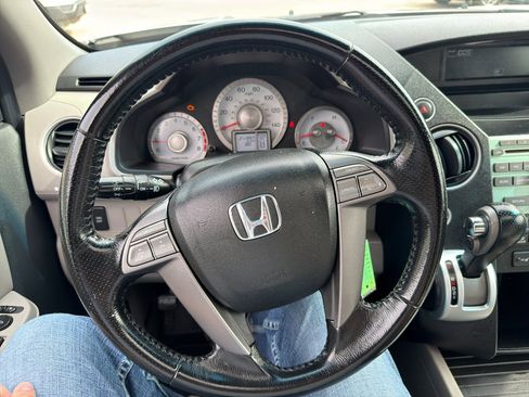 Used 2010 Honda Pilot EX-L image 11