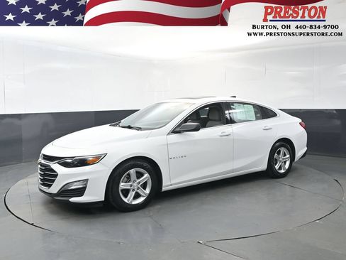Used 2021 Chevrolet Malibu LS FWD image 1