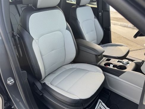 New 2026 Ford Escape SE FWD image 23