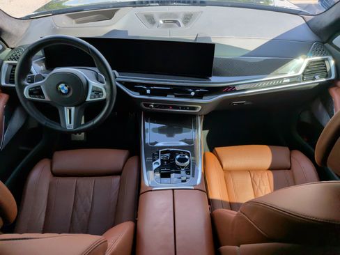 Certified 2024 BMW X7 M60i w/ Executive Package image 35