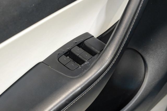 Used 2022 Tesla Model Y Performance AWD/4WD image 49