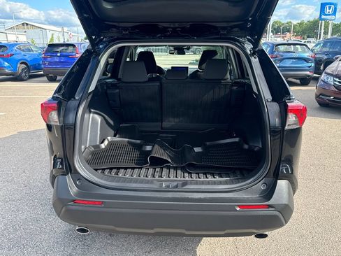 Used 2023 Toyota RAV4 XLE w/ Convenience Package AWD/4WD image 7