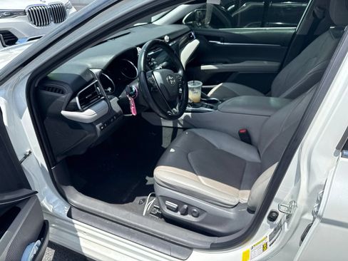 Used 2020 Toyota Camry XSE FWD image 2