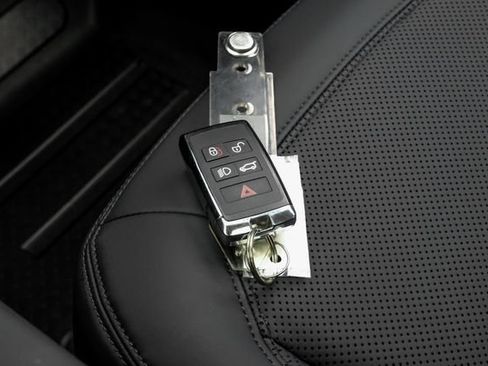 Used 2026 Land Rover Defender 110 S AWD/4WD image 69