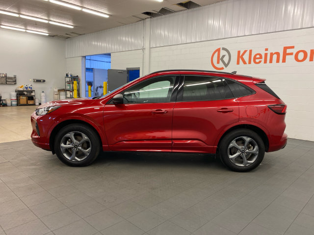 Used 2024 Ford Escape ST-Line w/ Tech Pack #1 AWD/4WD image 4