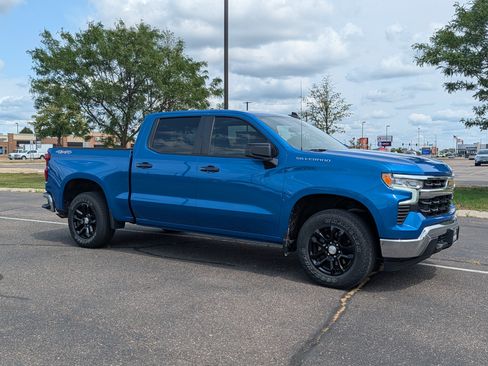 Used 2022 Chevrolet Silverado 1500 LT w/ Protection Package AWD/4WD image 7