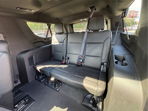 Used 2021 Chevrolet Suburban High Country image 50