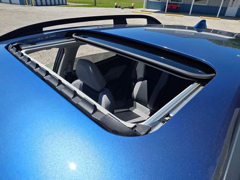 Used 2018 Subaru Crosstrek 2.0i Limited AWD/4WD image 23