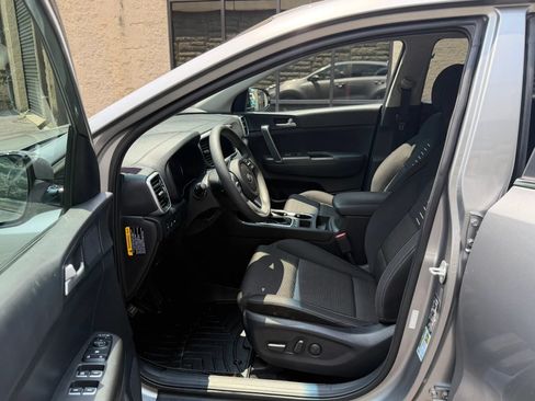 Used 2022 Kia Sportage LX w/ LX AWD Value Edition Package image 21