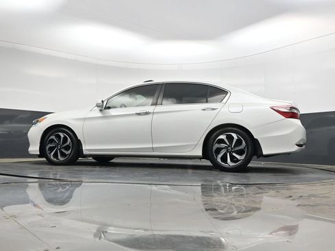 Used 2017 Honda Accord EX image 27