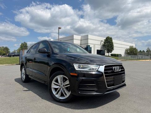 Used 2017 Audi Q3 2.0T Premium AWD/4WD image 2
