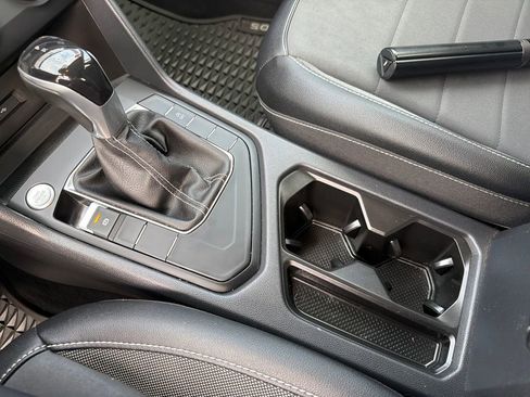 Used 2022 Volkswagen Taos SE image 38