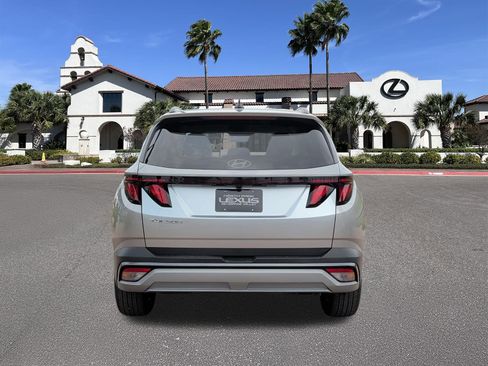 Used 2026 Hyundai Tucson SEL FWD image 3