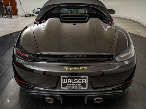 Certified 2025 Porsche 718 Boxster Spyder RS image 31