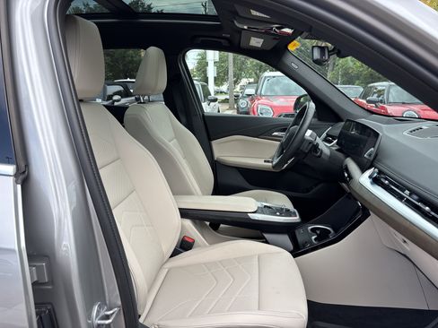 Used 2025 BMW X1 xDrive28i w/ Technology Package AWD/4WD image 32
