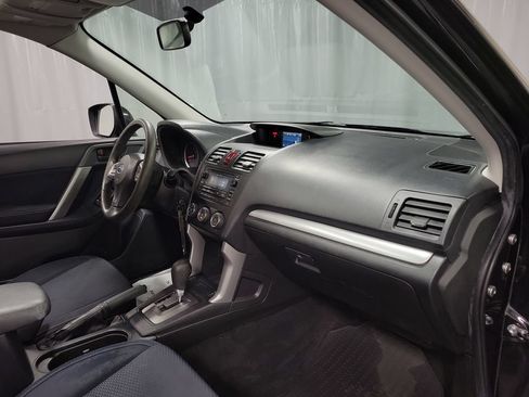 Used 2015 Subaru Forester 2.5i Premium w/ All-Weather Package AWD/4WD image 29