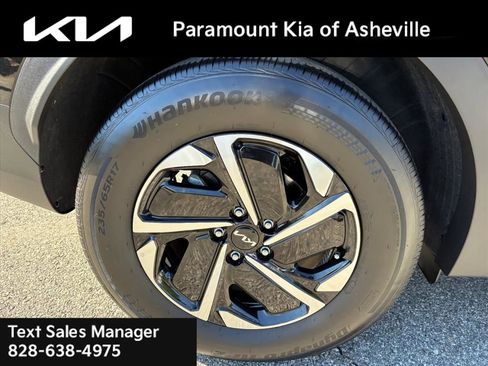 Used 2023 Kia Sportage LX image 30