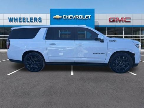 Used 2023 Chevrolet Suburban High Country image 7