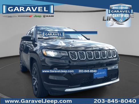 Used 2025 Jeep Compass Limited image 1