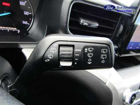 Certified 2022 Ford Explorer XLT w/ Equipment Group 202A AWD/4WD image 38