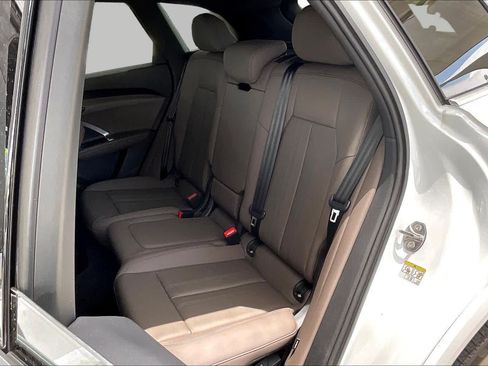 Used 2025 Audi Q5 Premium AWD/4WD image 20